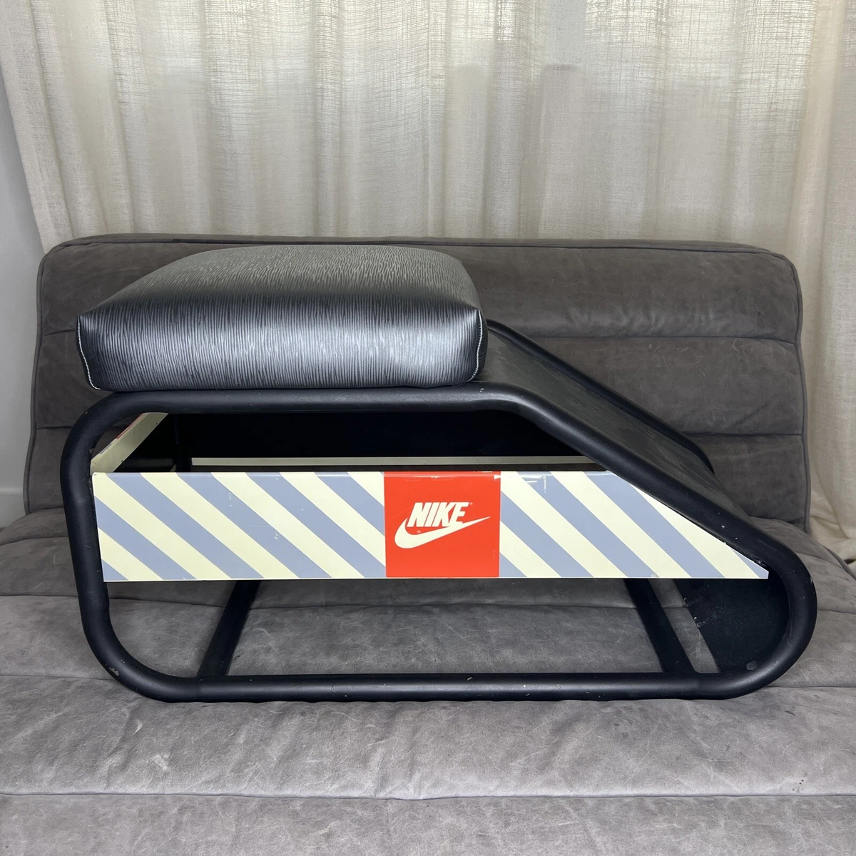Vintage cheap nike store