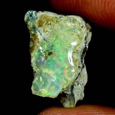 Ethiopian Fire Opal Rough 100 Natural Play Of Color Gemstone 04.85Cts.