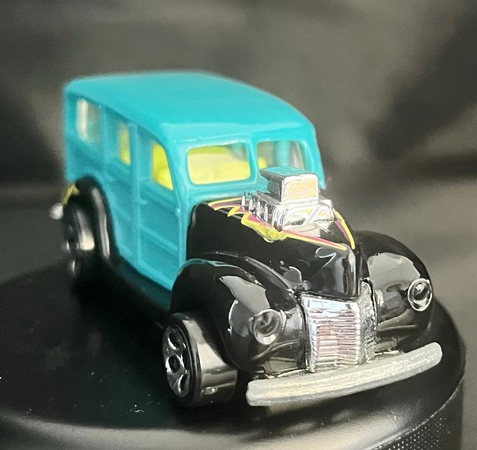 Hot Wheels 40's Ford Woody Truck Aqua/Black Vintage Mattel Diecast Hot Rod 1:64 - Image 4 of 4
