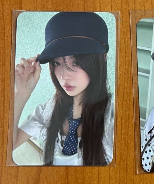 MOKA ILLIT Official POB OLIVE YOUNG Photocard Album 'bomb' Kpop