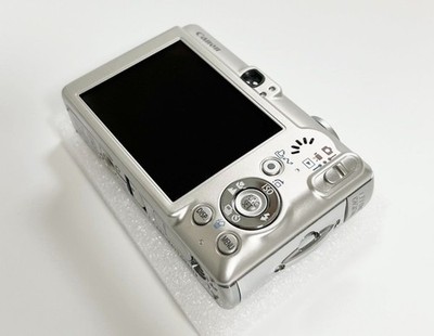 Canon IXY DIGITAL 70 Compact Digital Camera 6MP Excellent