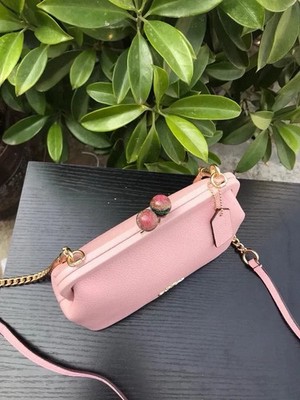 COACH コーチ キスロック がま口 チェーン ショルダーバッグ c1451 COACH C1451 Nora Kisslock Crossbody Shoulder Bag Kisslock Closure