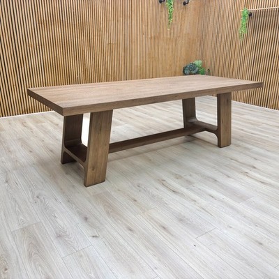 Fester Esstisch 'Massimo' Cashew Eiche massiv 230 cm flache Oberfläche NEU