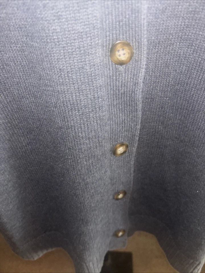 Cárdigan gris Jaclyn Smith XL con botones Foto 4 de 4
