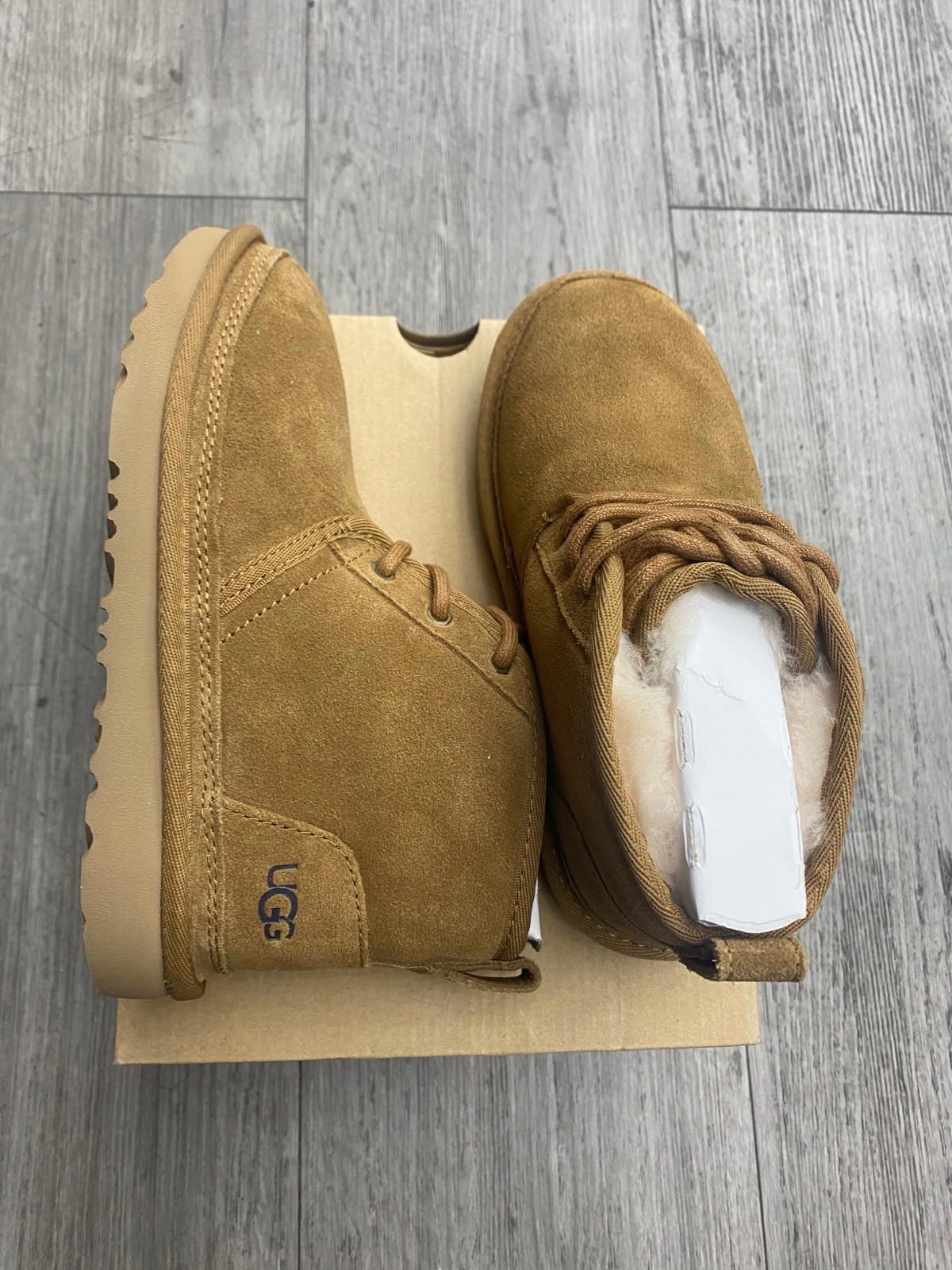 Big Kids UGG Neumel II Boot Chestnut 1017320K CHE Size:4