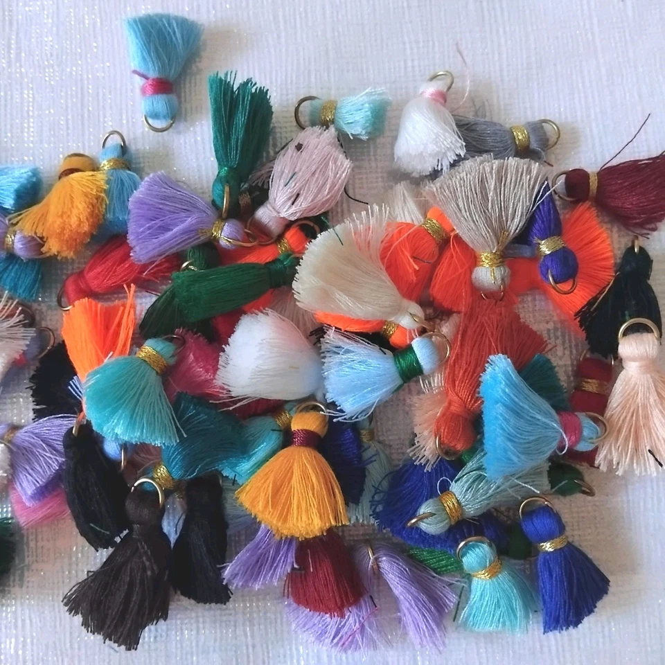 65 piezas mini borlas de 0,8 pulgadas/2 cm mezcla de colores borla pequeñas borlas artesanales hechas a mano hágalo usted mismo Foto 3 de 4