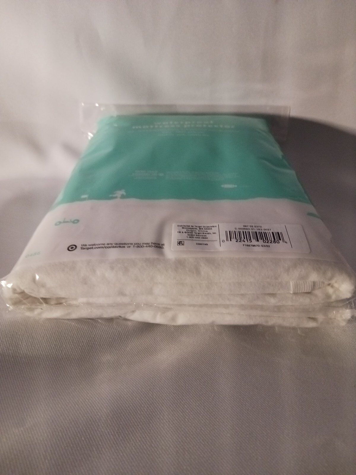 Pillowfort Waterproof Mattress Protector Twin Size White Hypoallergenic