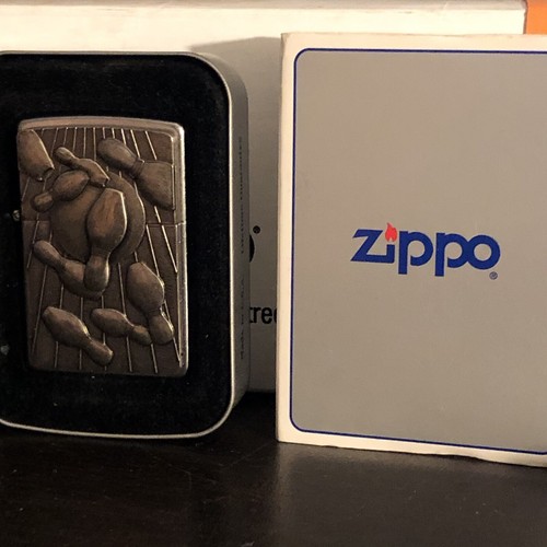 Accendino da bowling ""STRIKE"" Zippo piastra in peltro fantastico nuovo in latta 2002 Smythe Barrett - Foto 13 di 14