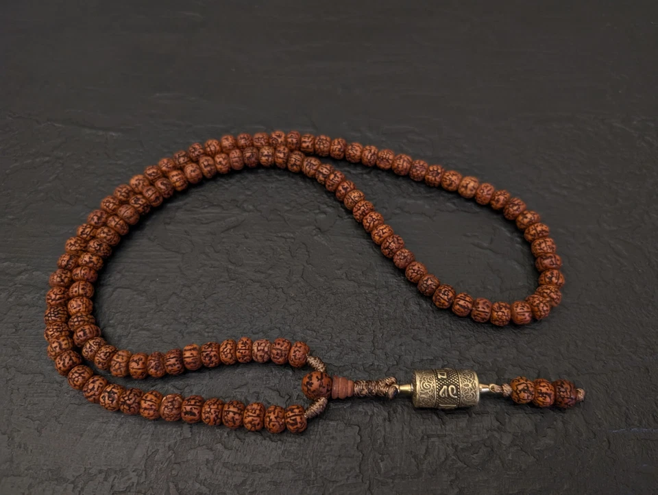 Rudraksha mala necklace 108 beads and Tibetan Buddhist prayer wheel pendant - Image 2 of 4