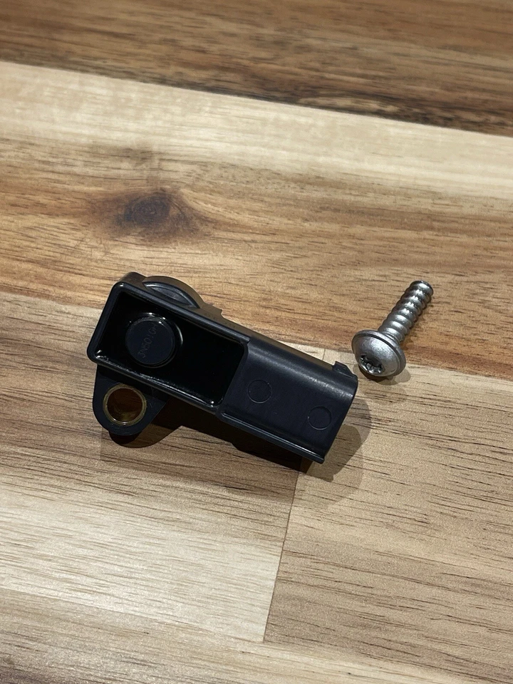 New Genuine JLR Jaguar Land Rover 3.0 TDV6 Map Boost Sensor LR077148 T4A12211 - Image 3 of 4