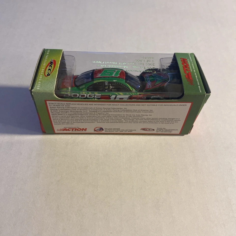 Casey Atwood Mountain Dew 2001 escala 1:64 Nascar diecast Foto 2 de 4