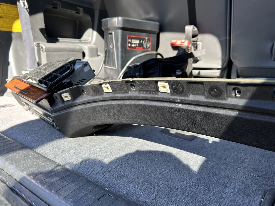 BMW 530i E39 1997-03 reproductor de CD empresarial pantalla de audio radio y moldura OEM Foto 2 de 4