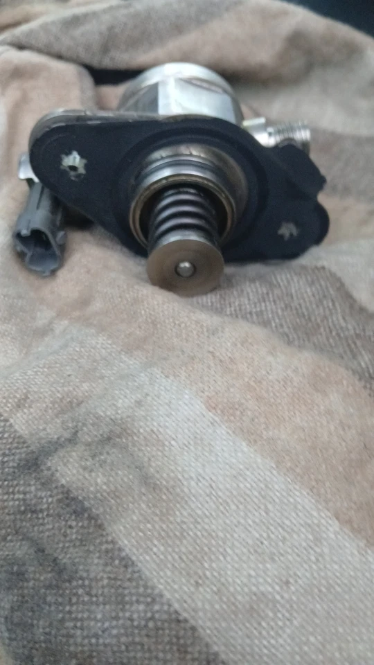 Bomba de combustível de alta pressão injeção direta GM Acadia Traverse Outlook fabricante de equipamento original 12639260 - Imagem 3 de 4