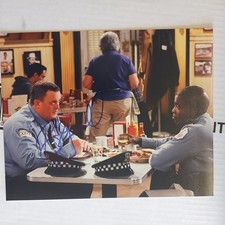 Billy Gardell autographed 8x10 photo  Mike & Molly 