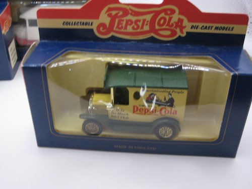 PEPSI-COLA DIE CAST TRUCK COLLECTION 7 TRUCKS IN ORIGINAL BOXES FREE SHIPPING! - Picture 8 of 12