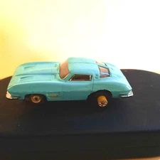 AURORA T-JET 1960'S MODEL MOTORING TURQUOISE SPLIT WINDOW CORVETTE SLOT CAR 
