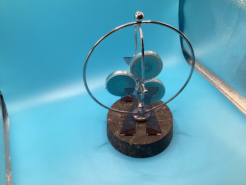 Revolving Gadget Perpetual Motion Desk Office Art Decor Toy