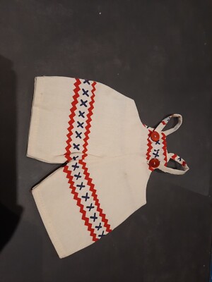 Bär Kleidung Teddy Puppe Baumwolle Trägerhose Maße s. Bilder Handarbeit Neu
