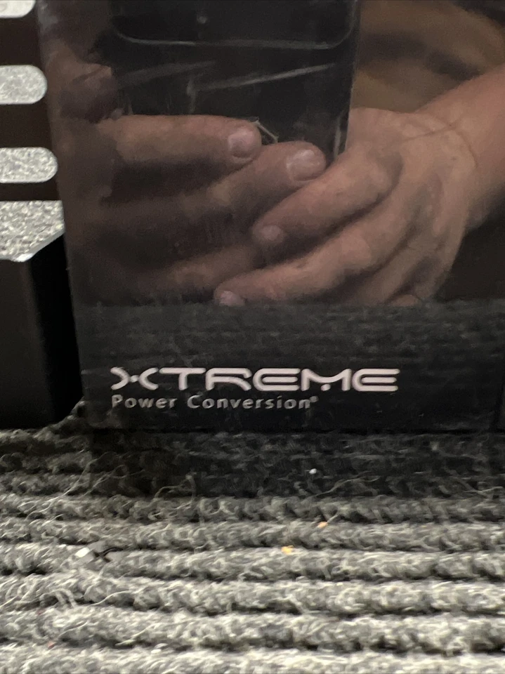 *FOR PARTS* Xtreme P90-3000 90000908 3000VA/2700W 120V Online UPS Back-Up - Image 3 of 4