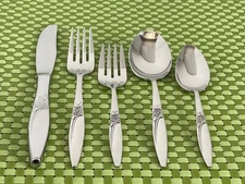 Oneida HIGHLAND ROSE Stainless 1881 Rogers Ltd Glossy Choice Flatware A85WU