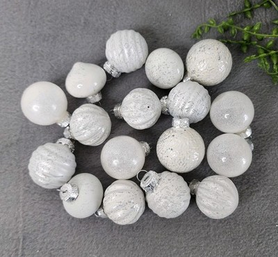 Kugel Vintage Style White Mini Glass Christmas 2'' Tree Ornaments Decor 17 pc