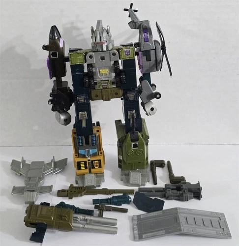 B-151 VINTAGE 1980'S HASBRO G1 TRANSFORMERS BRUTICUS ACTION FIGURE