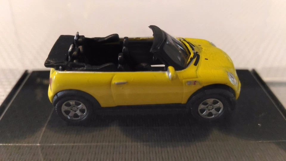 Auto Miniatura Schuco « Mini Cooper S Cabrio » 1/87 In Ottime Condizioni. - Immagine 4 di 4