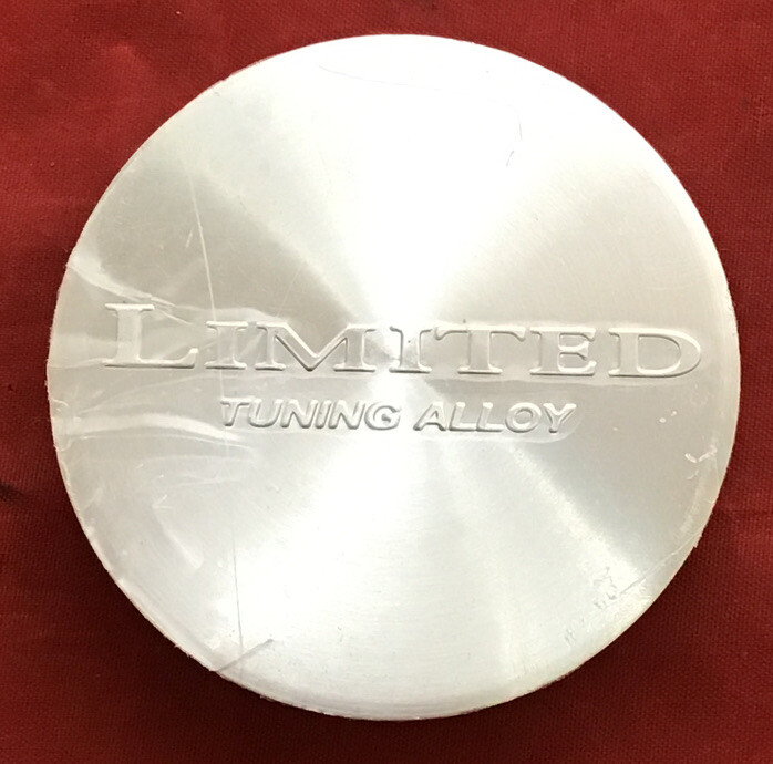 ONE New LIMITED TUNING ALLOY SILVER CENTERCAP C538A-2 10906