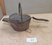 Antique foundry pouring pot collectible mold makers casting metal tool bucket C1