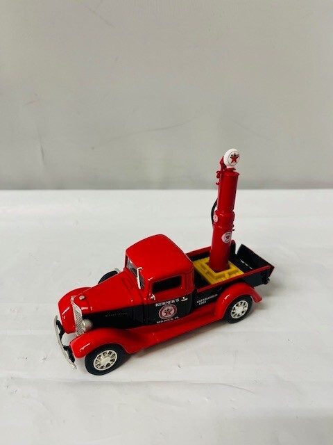 2000 Matchbox Collectibles Platinum Edition 1934 International