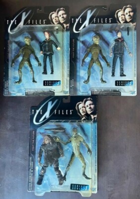 The X-Files Series 1 Agent Mulder & Scully w/ Alien & Attack Alien 3-Figure Set 