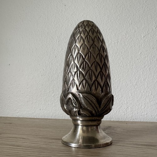 Vintage Silver Toned Metal Pinecone Paperweight Decor Piece Artichoke Pineapple - Picture 11 of 11