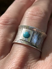 Sterling Silver Turquoise Wide Textured Band Ring. Size 7.5.