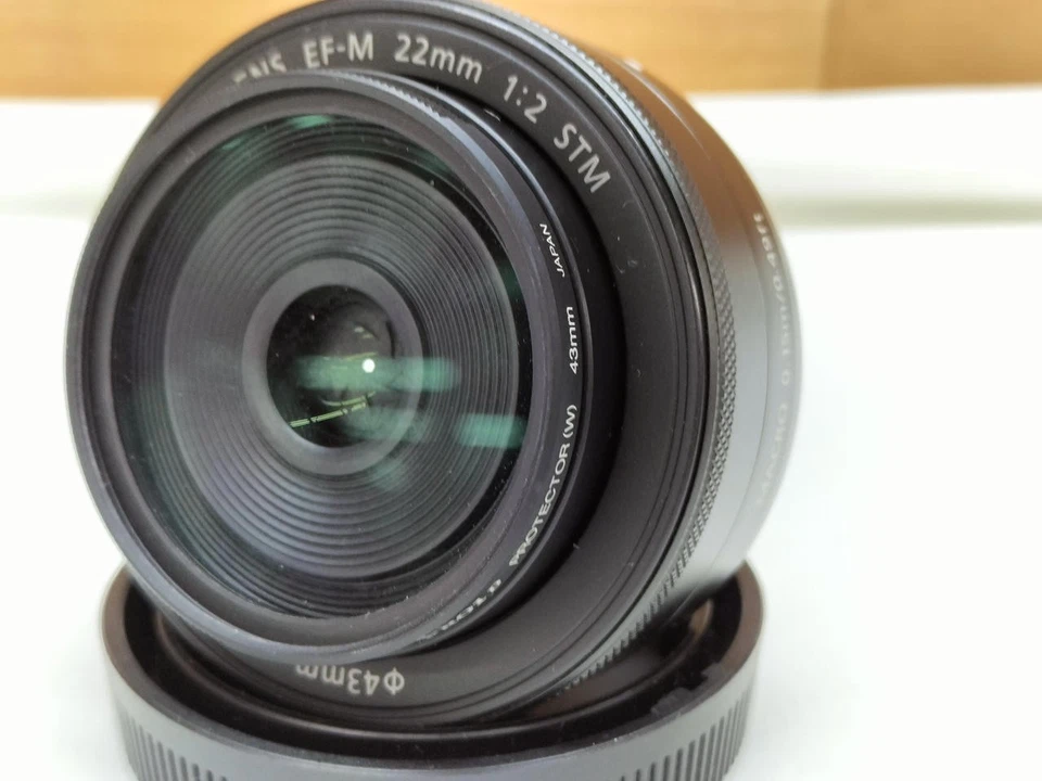 Canon EF-M 22mm F2 STM Pancake Lens for EOS M Camera Japan - Image 2 of 4