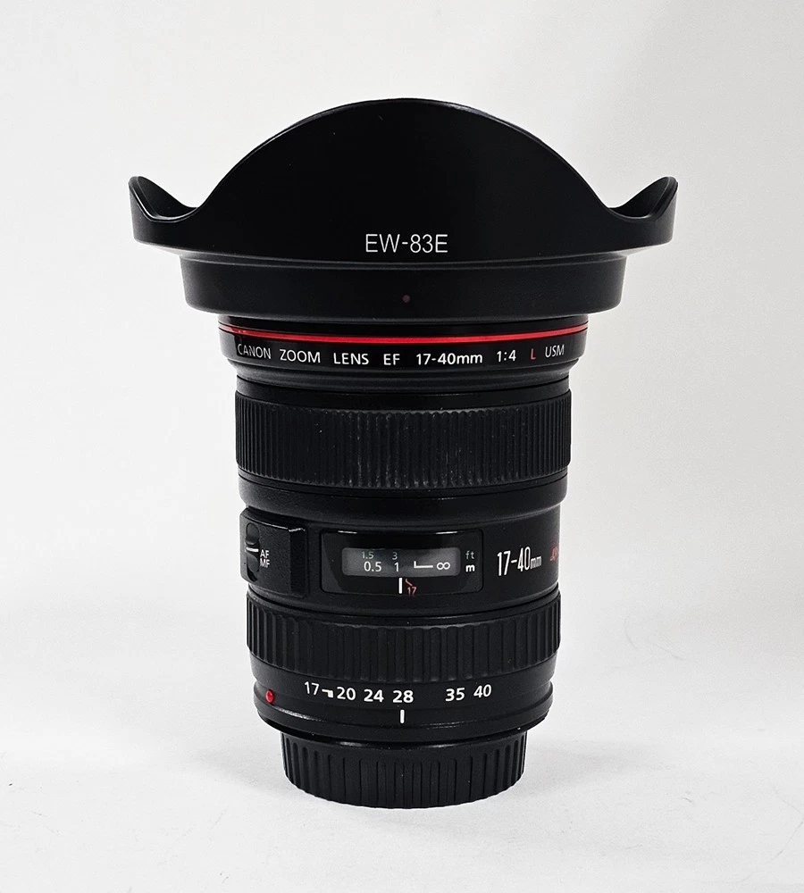 【中古美品】EOS 6D & EF17-40mm F4L 【ショット数1537】 中古美品】EOS 6D & EF17-40mm F4L 【ショット数1537】