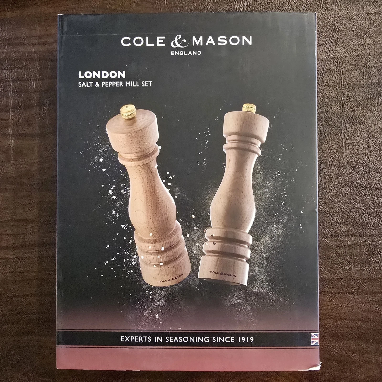 Cole & Mason Salt & Pepper Mill Set London Brand New in Box Light Brown Wood