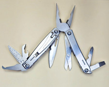 Leatherman Wingman Multi Tool Pliers, Knife, Scissors, Stainless Steel 14 tools