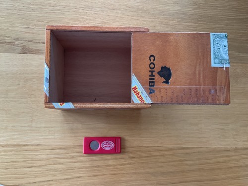 EMPTY COHIBA CIGAR BOX SLIDING LID 12 x 11 x 8 cm + HABANA CIGAR CUTTER - Picture 6 of 7