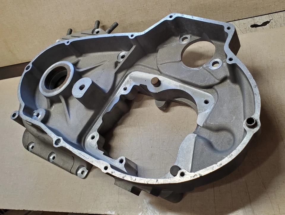 FUNDA MOTOR IZQUIERDA HARLEY DAVIDSON 24534-83A XR1000 SPORTSTER XLH XLS XLX 1984 Foto 4 de 4