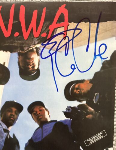 ICE CUBE STRAIGHT OUTTA COMPTON SIGNED VINYL + RECORD NWA RAP BECKETT COA - Picture 3 of 5