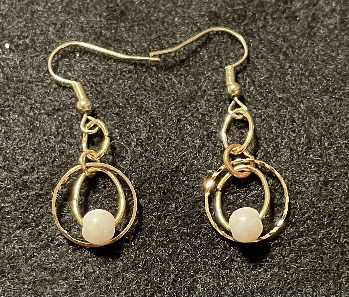 Stylish Dangle Earrings for Women – Trendy Fashion Jewelry-image