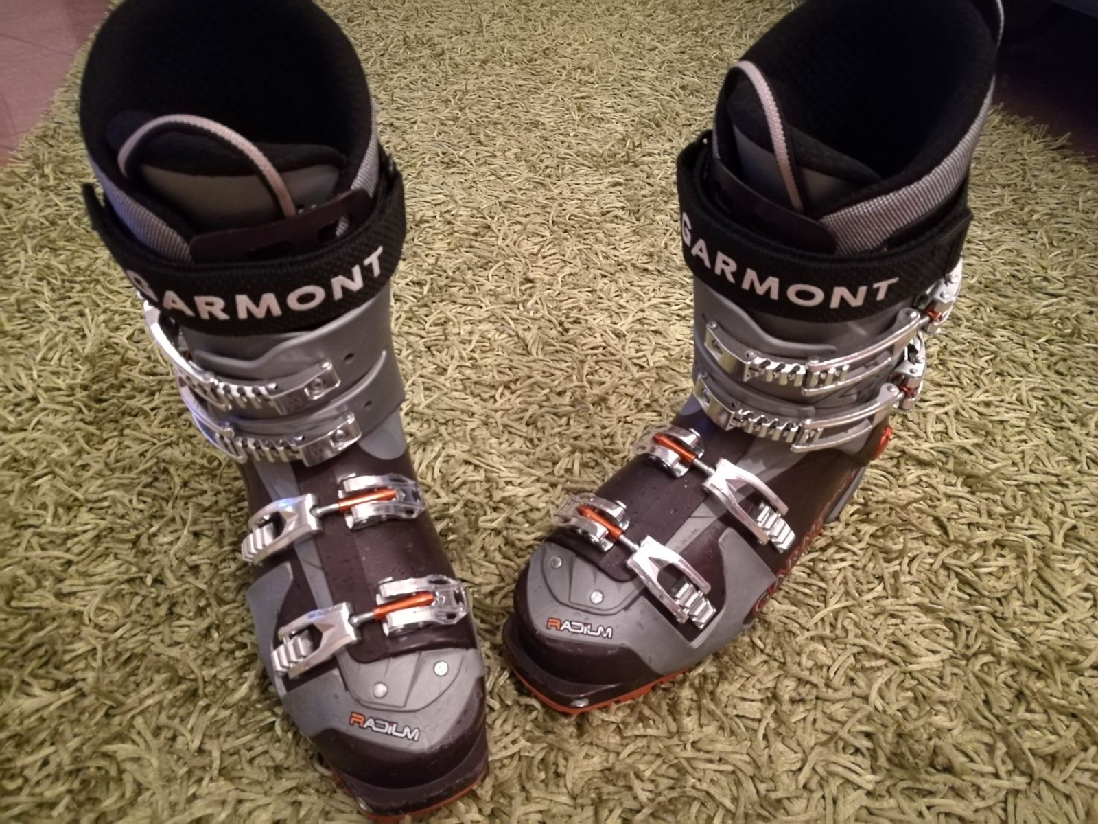 Garmont Radium scarpone sci-alpinismo 4 attacchi +velcro, mondopoint 27.5=42.5