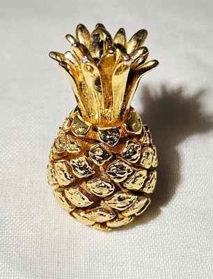 Vintage Gold Tone Large Pineapple Brooch / Pendant textured Tropical