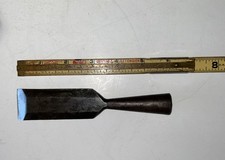 Globe 1  1/4 inch bevel edge socket chisel