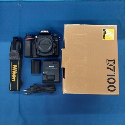 Nikon D7100 DSLR Kamera Body 24MP CMOS APS-C aus Japan