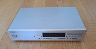 Onkyo FM Stereo / AM Tuner T 4211