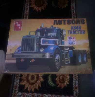 AMT 1099 Autocar A64B Tractor 1/25 model kit | eBay