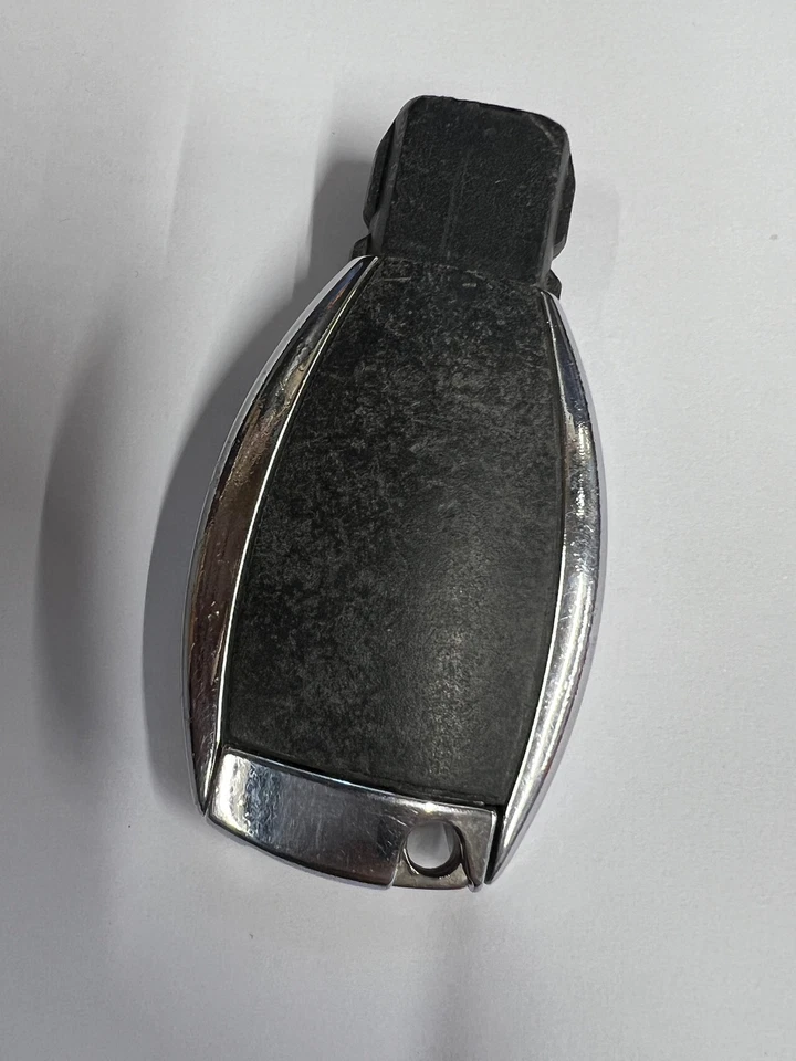 MERCEDES 2 BUTTON REMOTE SMART KEY FOB TESTED LOOK A C E CLASS, ETC CHROME - Image 2 of 4