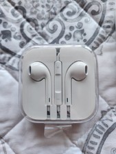 Apple EarPods In Ear Canal Headset - White MNHF2AM/A