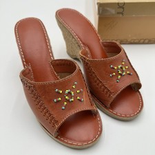 Connie Vintage Leather Wedges Tan Beaded 6 1/2 H6 Mules